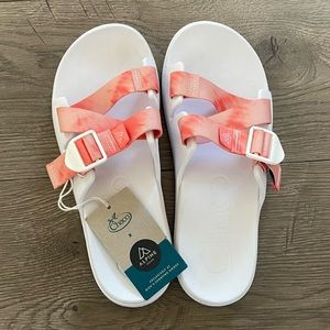 NWT Chaco Sandals